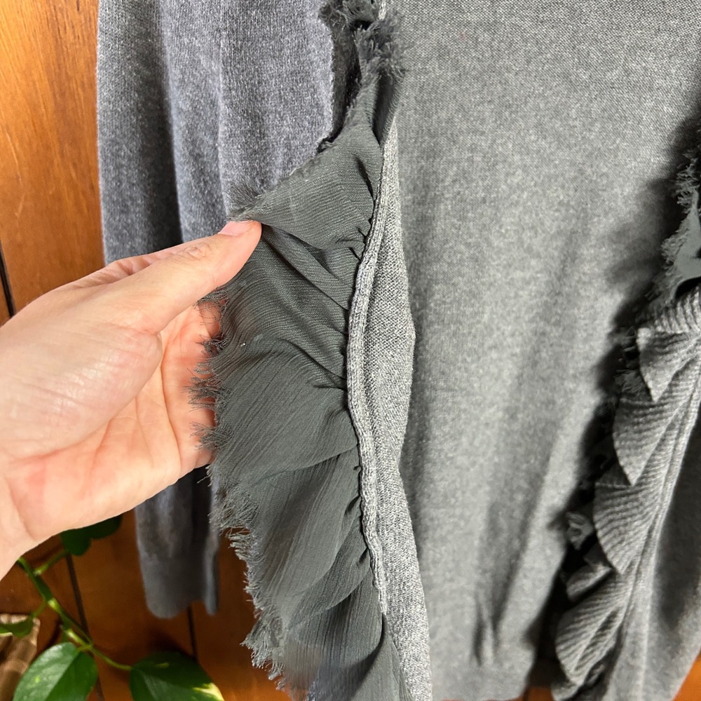 Vintage y2k Hollister Gray Ruffle Front Cardigan Sweater Women's Small - Picture 6 of 9